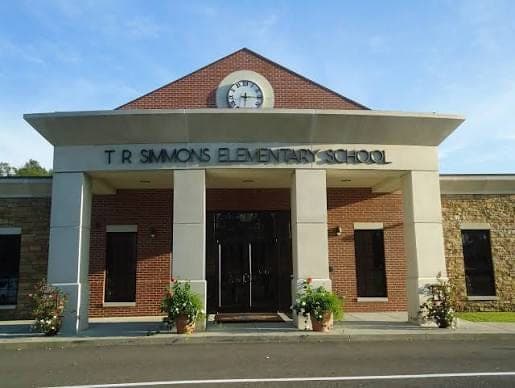 T R Simmons Elementary School entrance